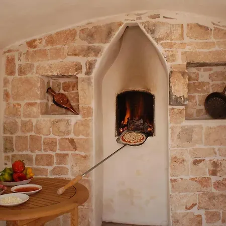 Vakantiehuis Stone House With Underground Pool For 6 *